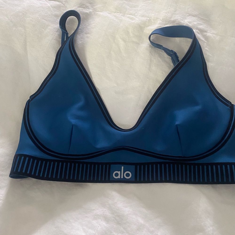 Alo Eclipse blue line up bra sz xs worn once!